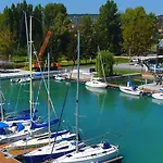 Bed & Breakfast Marina 4*