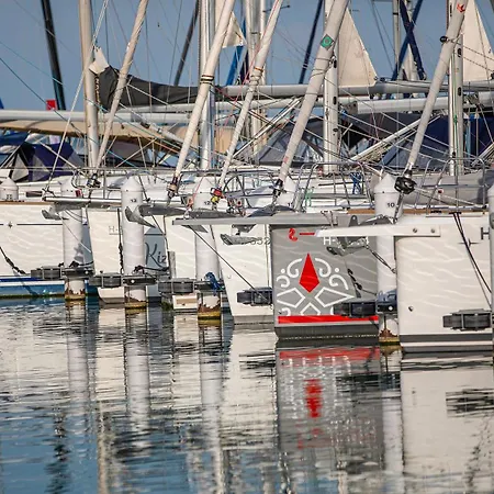 Bed & Breakfast Marina Alsóörs