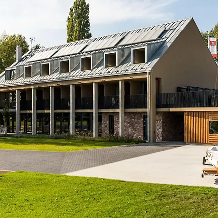 Marina Bed and breakfast 4*
