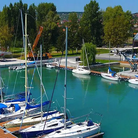 Bed and breakfast Marina 4*